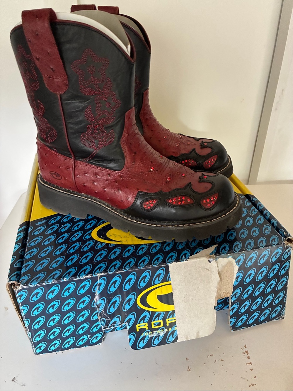 Roper Women's Red and Black (Oxblood) Ostrich Western Boots with Rhinestones